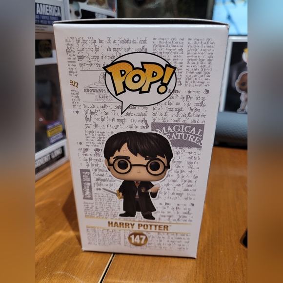 Funko Pops! Harry Potter #147 Harry Potter Fall Convention Limited Edition - Picture 4 of 5
